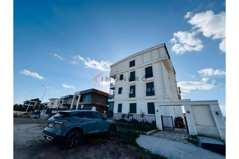 2+1 Apartment  in Dosemealti, Antalya, Turkey No. 219785