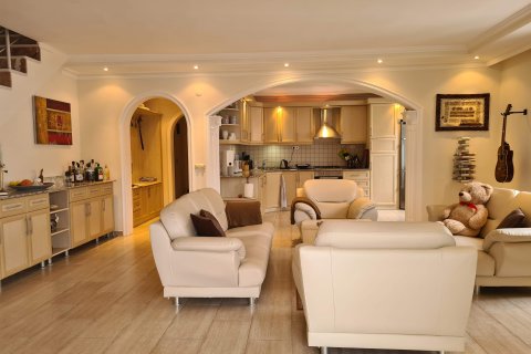 4+1 Lägenhet  i Oba, Antalya, Turkiet Nr. 222355