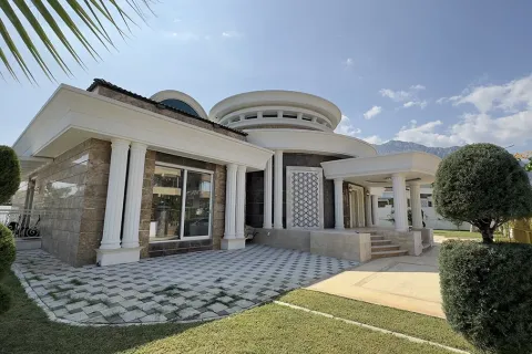 آپارتمان در  Aegean Region ، ترکیه 6 خوابه ، 650 متر مربع.  شماره 223486