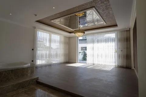 آپارتمان در  Aegean Region ، ترکیه 6 خوابه ، 650 متر مربع.  شماره 223486 - 17