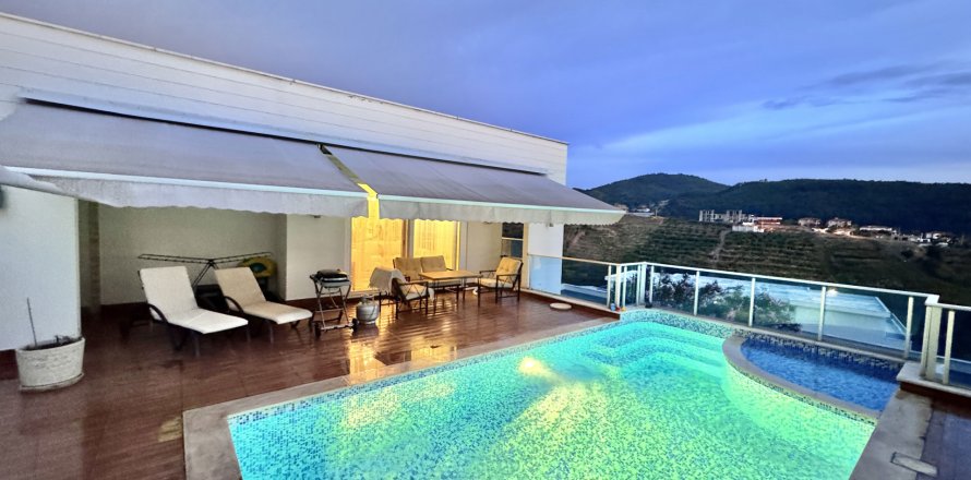 3+1 Villa  in Alanya, Antalya, Türkei Nr. 217447