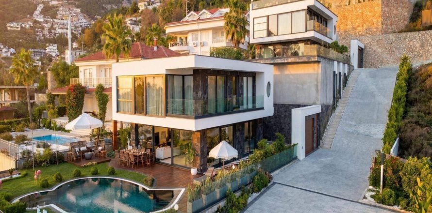 3+1 Villa in Alanya, Antalya, Turkey No. 229113