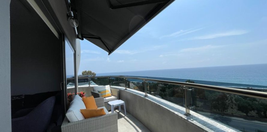 2+1 Apartment  in Alanya, Antalya, Turkey No. 218169