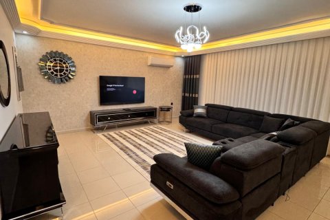 2+1 Lejlighed  i Mahmutlar, Antalya, Tyrkiet Nr. 218171 - 2