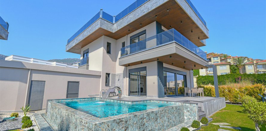 4+1 Villa in Alanya, Antalya, Türkei Nr. 225756