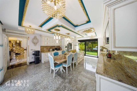ویلا در  Antalya ، ترکیه 5 خوابه ، 750 متر مربع.  شماره 232609 - 4
