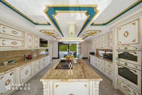 ویلا در  Antalya ، ترکیه 5 خوابه ، 750 متر مربع.  شماره 232609 - 5