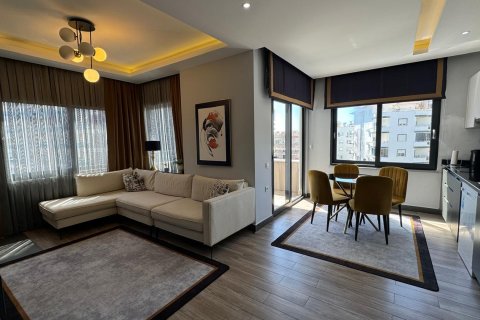 2+1 Leilighet  i Mahmutlar, Antalya, Tyrkia Nr. 216054