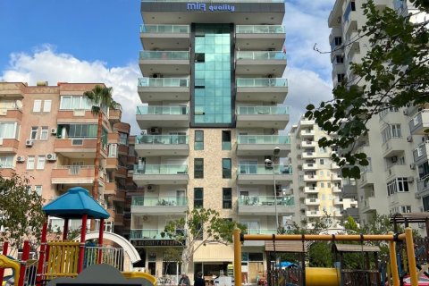 2+1 Lägenhet  i Mahmutlar, Antalya, Turkiet Nr. 227064