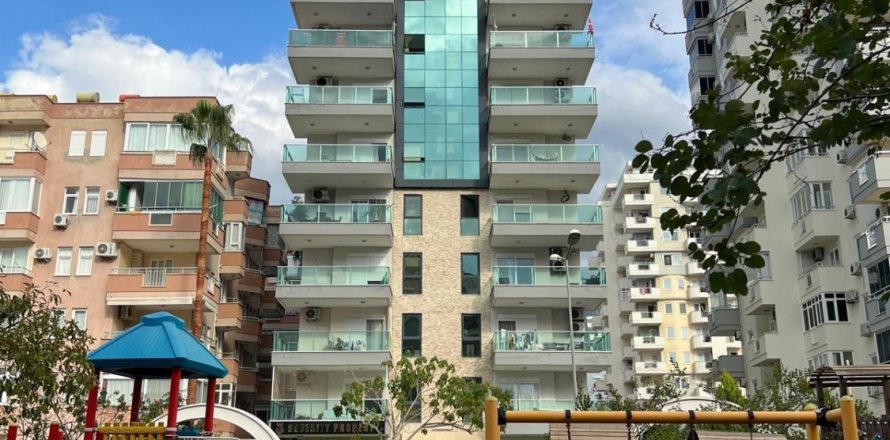 2+1 Leilighet i Mahmutlar, Antalya, Tyrkia Nr. 227064