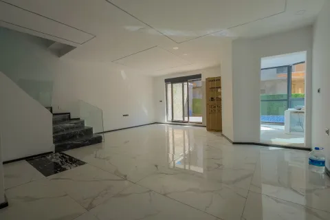 آپارتمان در  Mugla ، ترکیه 4 خوابه ، 200 متر مربع.  شماره 223793 - 3