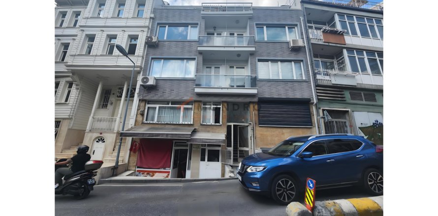1+1 Leilighet  i Besiktas, Istanbul, Tyrkia Nr. 215812