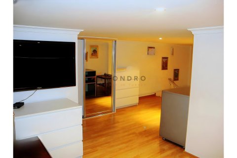 1+1 Wohnung  in Kadikoy, Istanbul, Türkei Nr. 223422 - 7