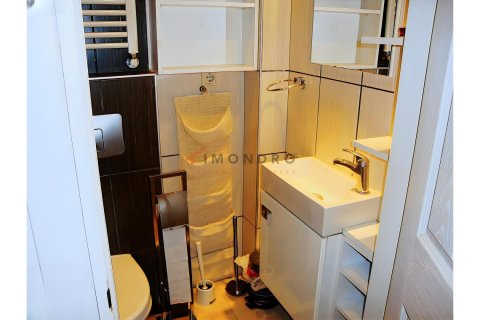 1+1 Wohnung  in Kadikoy, Istanbul, Türkei Nr. 223422 - 9