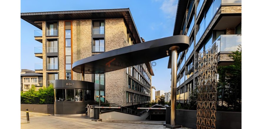 2+1 Apartment  in Besiktas, Istanbul, Turkey No. 223421