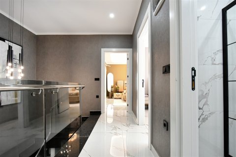 3+1 Villa  i Alanya, Antalya, Tyrkiet Nr. 221545 - 12