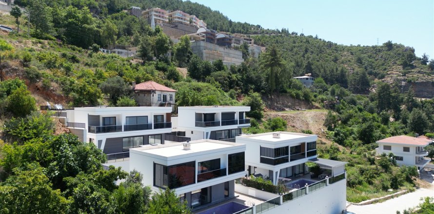 3+1 Villa  i Alanya, Antalya, Tyrkiet Nr. 221545