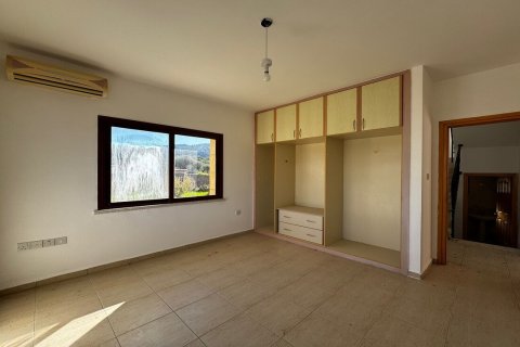 Продажа виллы  в Кайяларе, Гирне, Северный Кипр 3+1, 190м2, №214503 – фото 7