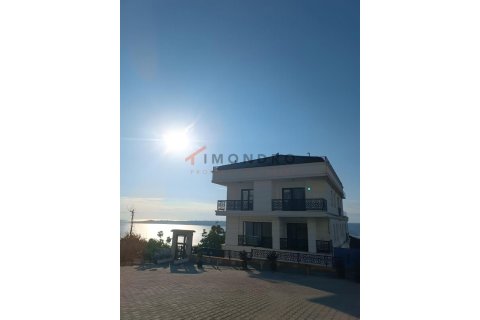 3+1 Wohnung  in Bueyuekcekmece, Istanbul, Türkei Nr. 221214 - 20