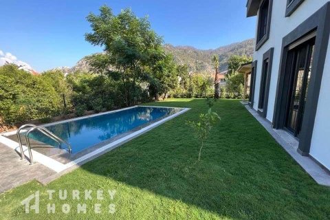 5+1 Villa  i Marmaris, Mugla, Tyrkiet Nr. 233780 - 4