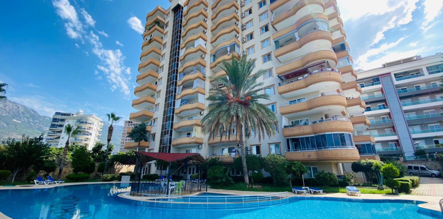 2+1 Apartment  in Mahmutlar, Antalya, Turkey No. 222205