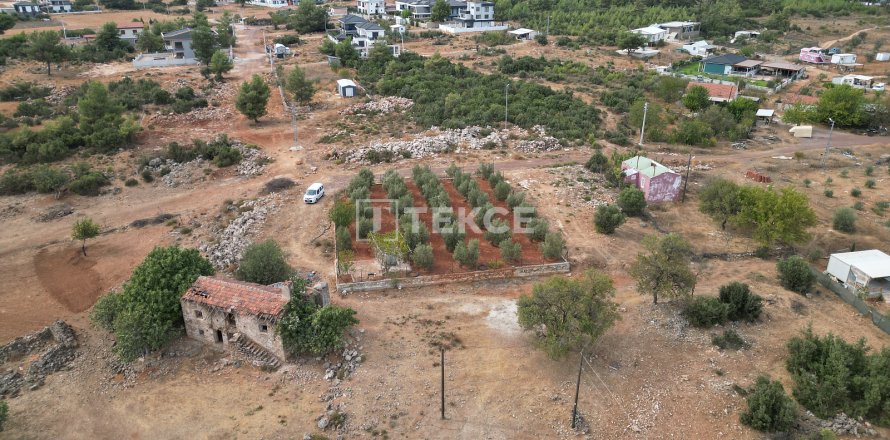 Tömma  i Dosemealti, Antalya, Turkiet Nr. 212068