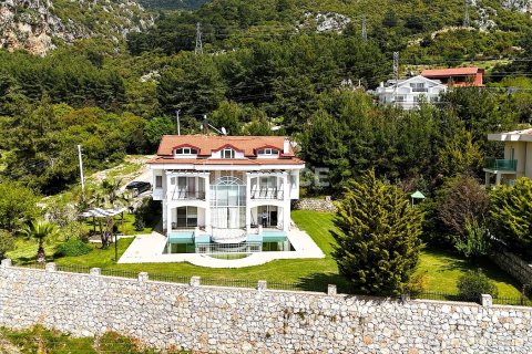 5+1 Villa  i Fethiye, Mugla, Tyrkiet Nr. 212070