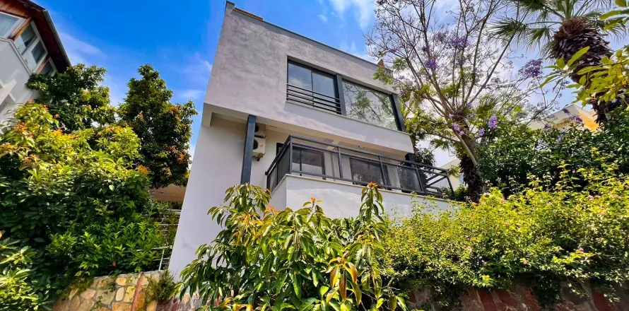 آپارتمان در  Alanya ، ترکیه 3 خوابه ، 260 متر مربع.  شماره 223963