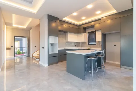 Продажа квартиры  в Мугле, Турция 2+1, 140м2, №223959 – фото 3