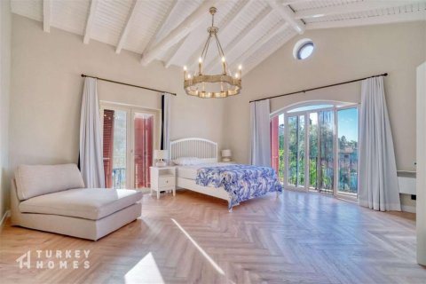 5+1 Villa i Alacati, Izmir, Tyrkiet Nr. 233339 - 12