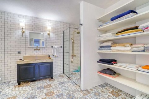 5+1 Villa i Alacati, Izmir, Tyrkiet Nr. 233339 - 15
