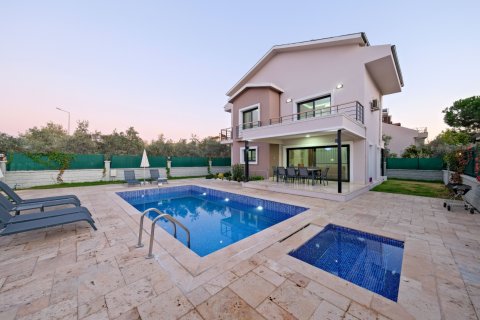 ویلا در Fethiye ، ترکیه 4 خوابه ، 180 متر مربع. شماره 213503 - 4