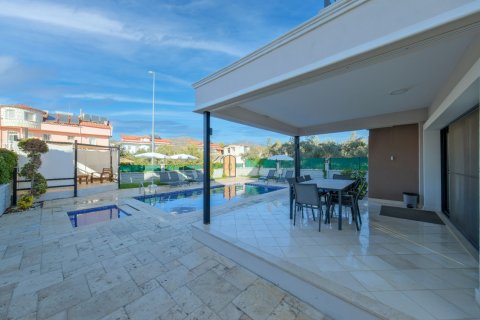 ویلا در Fethiye ، ترکیه 4 خوابه ، 180 متر مربع. شماره 213503 - 23