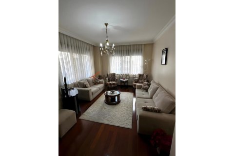 آپارتمان در Kadikoy،  Istanbul ، ترکیه 2 خوابه ، 67 متر مربع.  شماره 226672