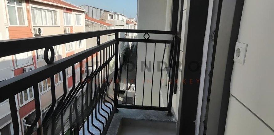 3+1 Lejlighed  i Fatih, Istanbul, Tyrkiet Nr. 237609