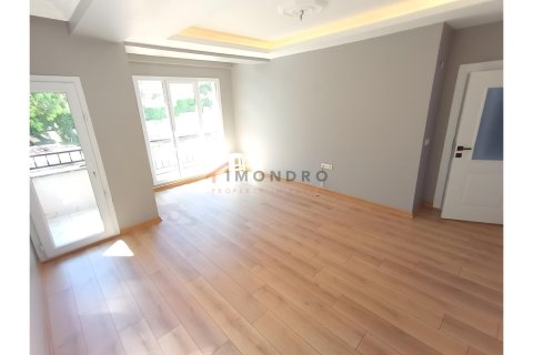 2+1 Wohnung  in Küçükçekmece, Istanbul, Türkei Nr. 216042 - 3