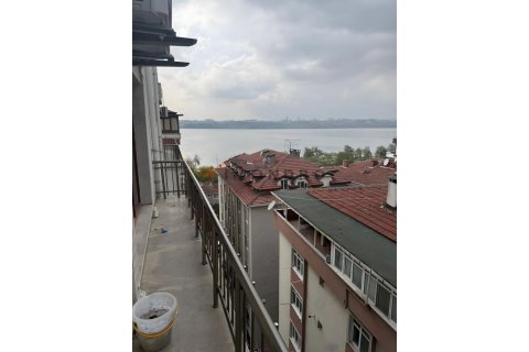 2+1 Wohnung  in Küçükçekmece, Istanbul, Türkei Nr. 216041 - 1