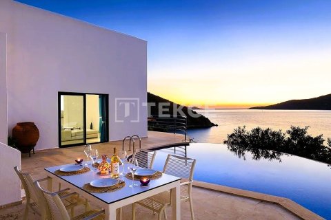 2+1 Villa  in Kas, Antalya, Türkei Nr. 226405