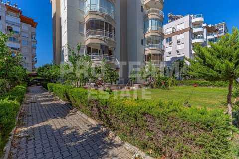 Lägenhet  i Konyaalti, Antalya, Turkiet Nr. 211743 - 2