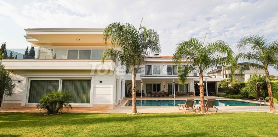 4+1 Villa  in Antalya, Turkey No. 232205