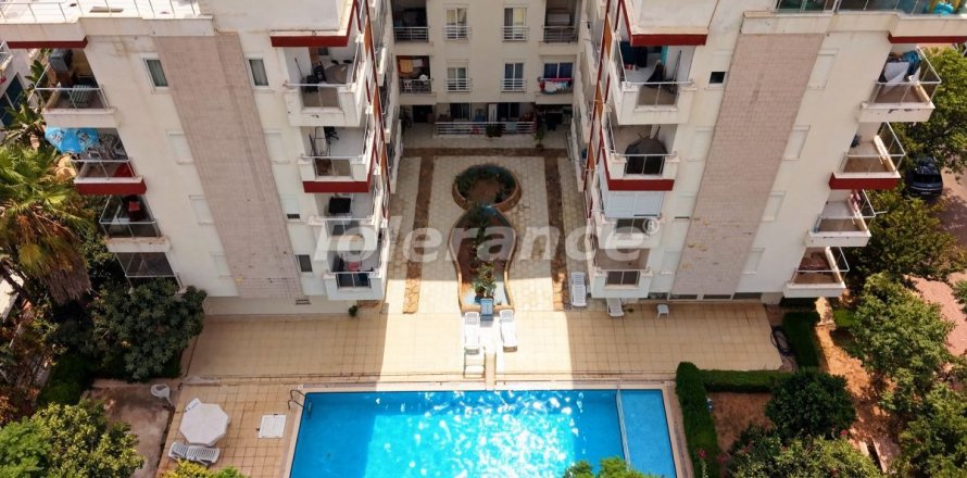 3+1 Apartment  in Antalya, Turkey No. 232206