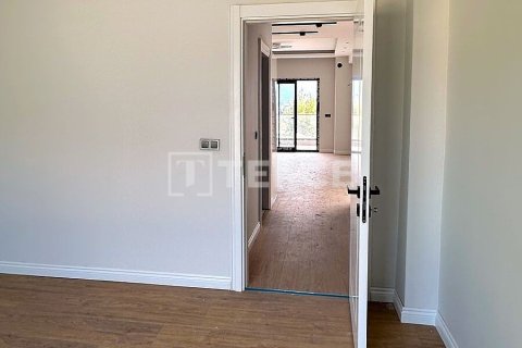 Продажа квартиры в Кушадасы, Айдыне, Турция 1+1, 48м2, №224768 – фото 14