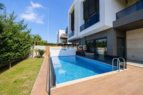 ویلا در  Antalya ، ترکیه 6 خوابه ، 450 متر مربع.  شماره 224767 - 5
