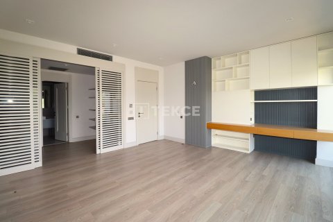 ویلا در  Antalya ، ترکیه 6 خوابه ، 450 متر مربع.  شماره 224767 - 21