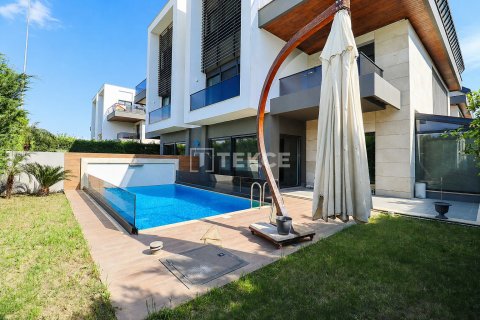 ویلا در  Antalya ، ترکیه 6 خوابه ، 450 متر مربع.  شماره 224767 - 3
