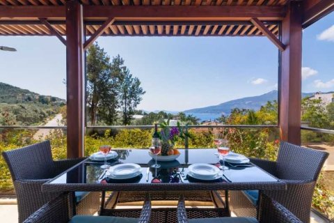 ویلا در  Kalkan ، ترکیه 6 خوابه ، 270 متر مربع.  شماره 233997
