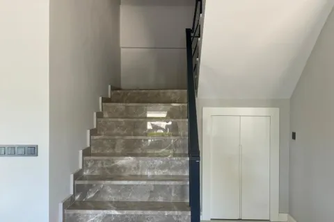 آپارتمان در  Aegean Region ، ترکیه 4 خوابه ، 280 متر مربع.  شماره 224097 - 3