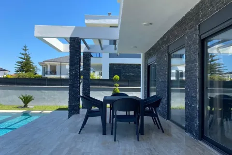 آپارتمان در  Aegean Region ، ترکیه 4 خوابه ، 280 متر مربع.  شماره 224097 - 9