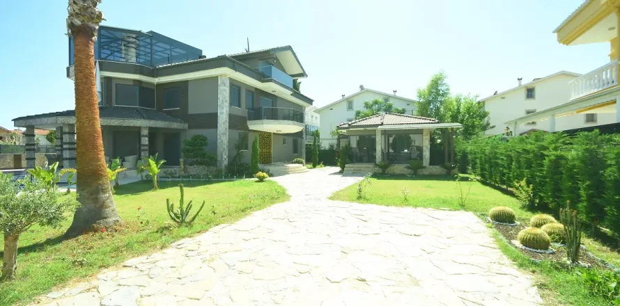 آپارتمان در  Alanya ، ترکیه 7 خوابه ، 500 متر مربع.  شماره 224098