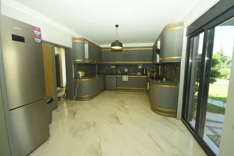 آپارتمان در  Alanya ، ترکیه 7 خوابه ، 500 متر مربع.  شماره 224098 - 24